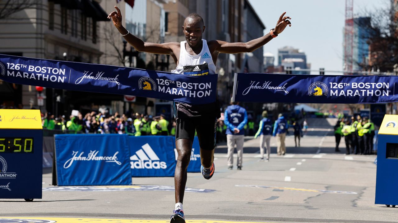 Enfermedad infecciosa Perspectiva cartucho Boston Marathon: Evans Chebet and Peres Jepchirchir lead Kenyan domination  | CNN