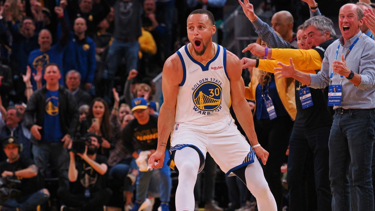 Steph Curry torches Denver Nuggets as Golden State Warriors extend lead in playoff series | CNN