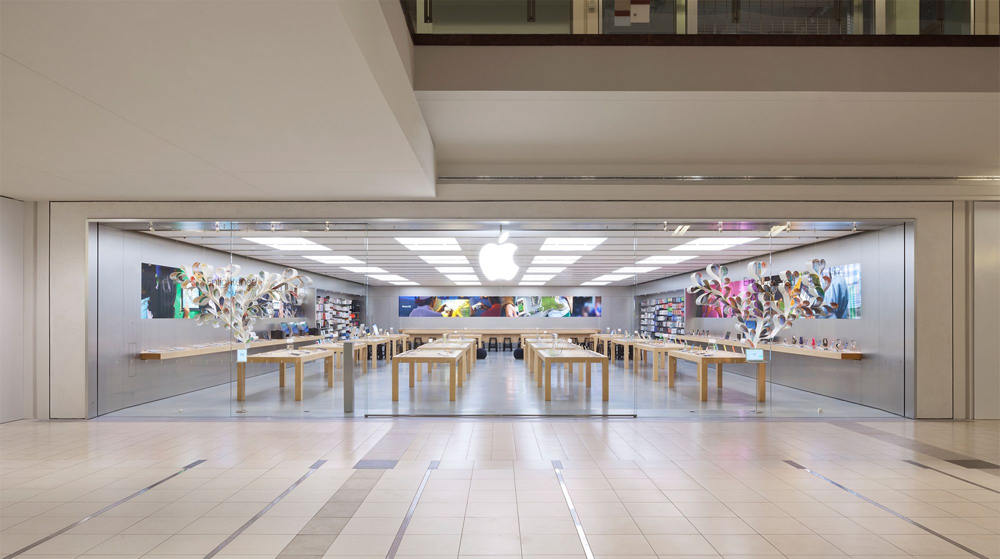 Franklin Park Mall - Apple Store - Apple