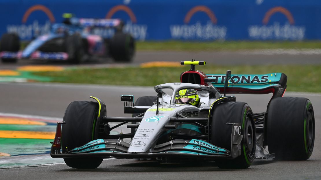 Lewis Hamilton struggled during the Emilia Romagna Grand Prix, ultimately finishing 13th. 