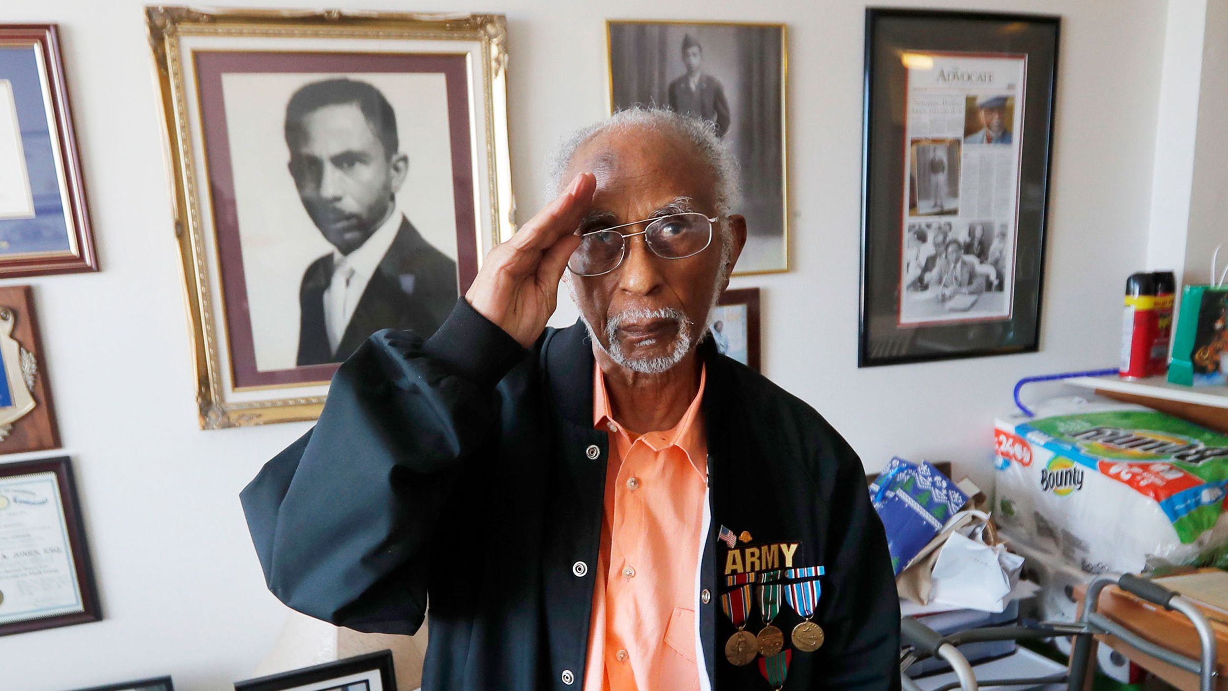 <a href="index.php?page=&url=https%3A%2F%2Fwww.cnn.com%2F2022%2F04%2F26%2Fus%2Fcivil-rights-lawyer-wwii-veteran-johnnie-jones%2Findex.html" target="_blank">Johnnie Jones Sr., </a>a decorated World War II veteran and pioneering civil rights lawyer, died at the age of 102, according to the Louisiana Department of Veterans Affairs on April 25.