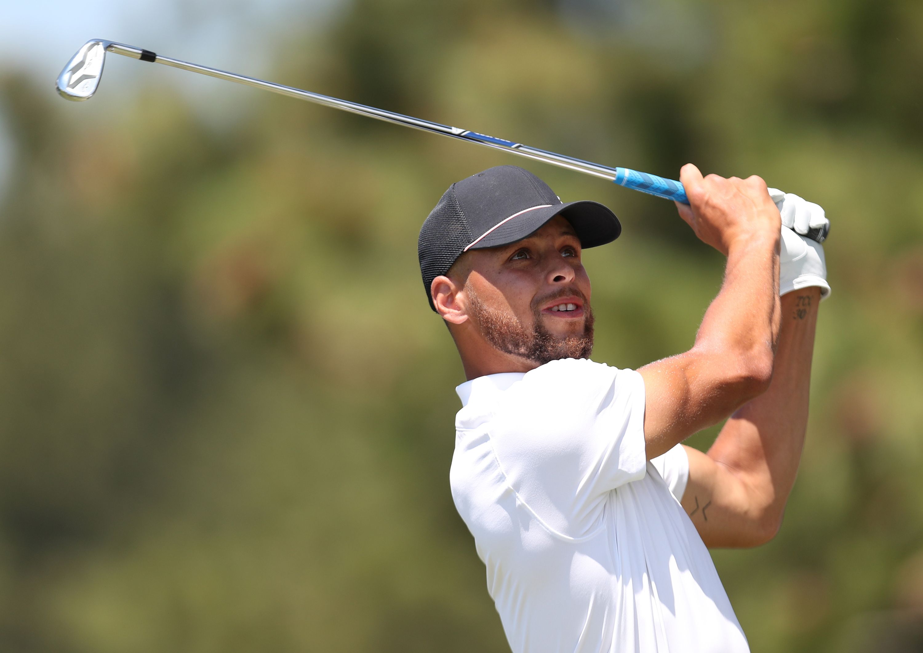 Here's what is available from Steph Curry's new golf line and what
