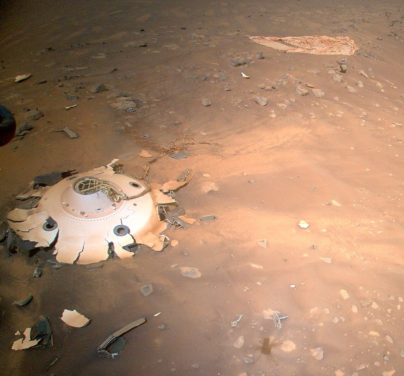 Ingenuity helicopter takes photos of debris field on Mars | CNN