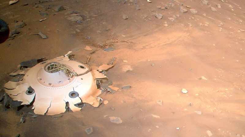 Ingenuity helicopter takes photos of debris field on Mars – CNN