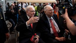 Warren Buffett (L), CEO of Berkshire Hathaway, and Vice Chairman Charlie Munger attend the 2019 annual shareholders meeting in Omaha, Nebraska, May 3, 2019. 