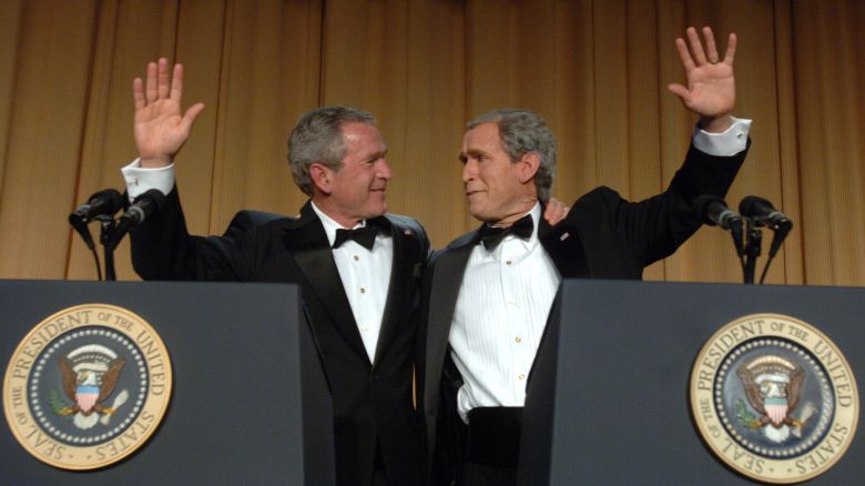 WASHINGTON - APRIL 29:  (AFP OUT)  U.S. President George W. Bush (L) and his inner monologue, played by Steve Bridges, entertain guests at the White House Correspondents' Dinner April 29, 2006 in Washington, DC. (Photo by Roger L. Wollenberg-POOL/Getty Images)
