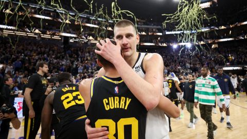 Stephen Curryand Nikola Jokic battled it out in Game 5.