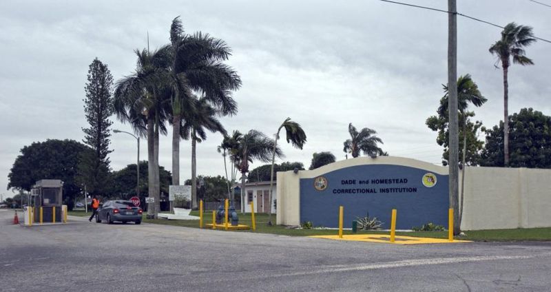 4 Florida Corrections Officers Are Charged In The Alleged Beating Death ...