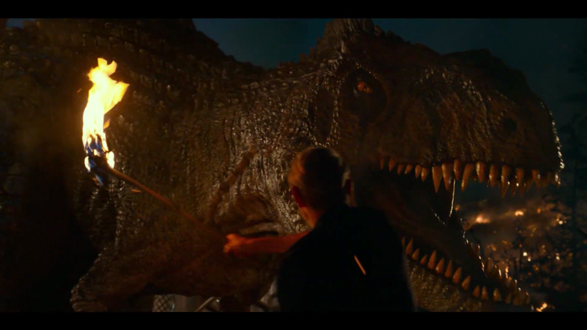Hollywood Minute: New 'Jurassic World Dominion' trailer_00001002.png