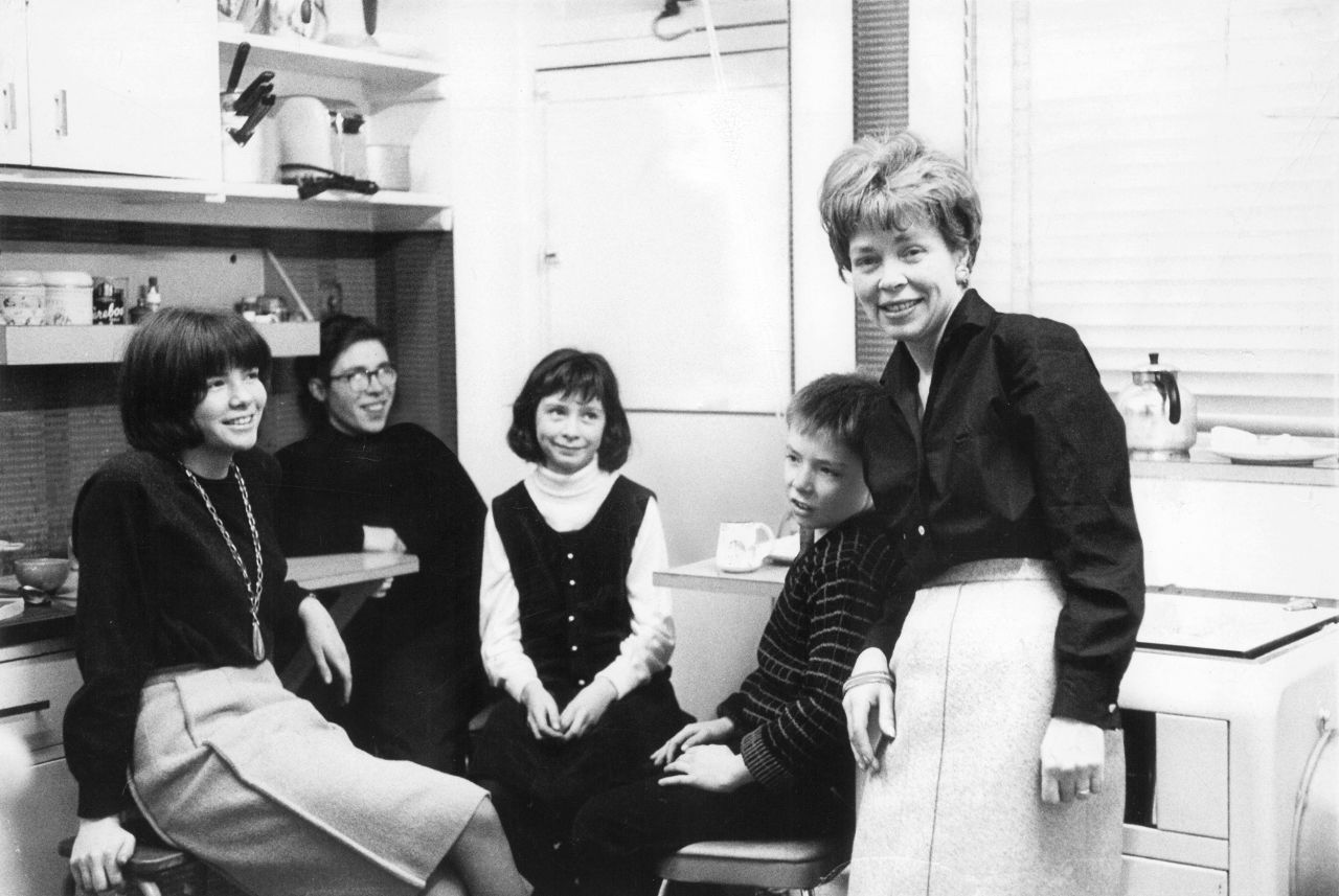 Nonie Wintour with Anna (Left), James, Nora, and Patric in St. Johns Wood in 1964.