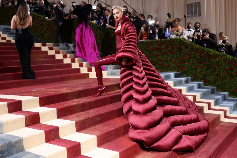Met Gala 2022: Best fashion from the red carpet | CNN