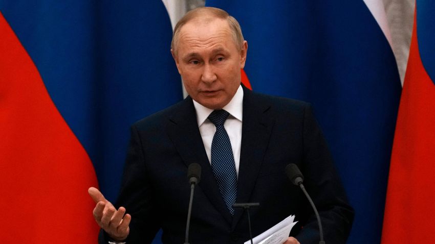 Russian President Vladimir Putin gestures during a press conference after meeting with French President in Moscow, on February 7, 2022. - International efforts to defuse the standoff over Ukraine intensified with French President holding talks in Moscow and German Chancellor in Washington to coordinate policies as fears of a Russian invasion mount. (Photo by Thibault Camus / POOL / AFP) (Photo by THIBAULT CAMUS/POOL/AFP via Getty Images)