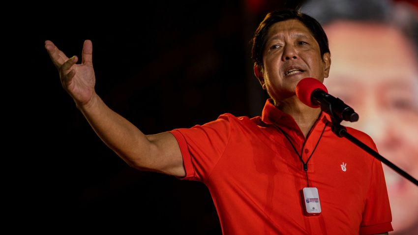 Ferdinand "Bongbong" Marcos Jr., the son and namesake of the late Philippine dictator, delivers a speech during a campaign rally in San Fernando, Pampanga province, Philippines, April 29, 2022. REUTERS/Eloisa Lopez