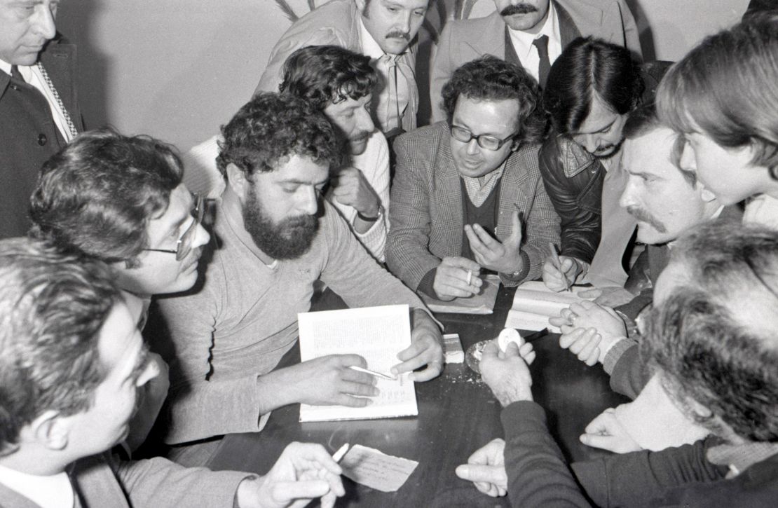 Da Silva (third from left) at a meeting with Polish trade unionists in 1981.