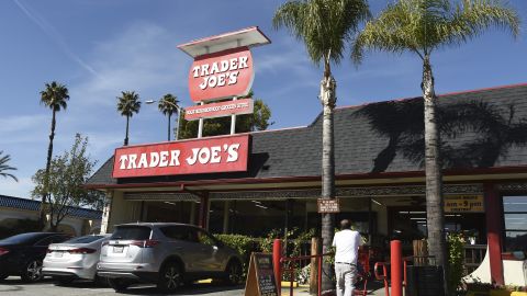 O original Trader Joe's em Pasadena, Califórnia.  Foi inaugurado em 1967.