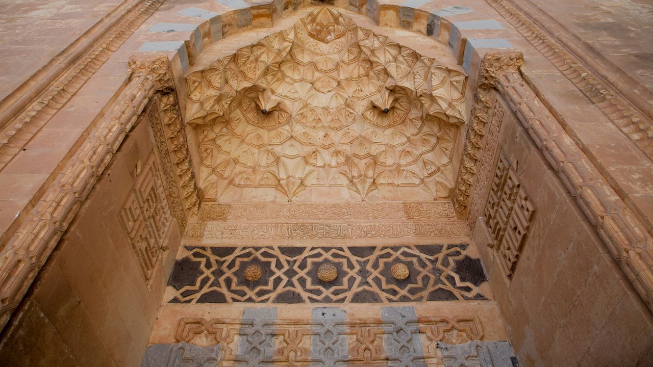 <strong>Abdullatif Mosque:</strong> The decorations on the Abdullatif Mosque date from 1371 and contrast dramatically with the austerity of the city's churches.
