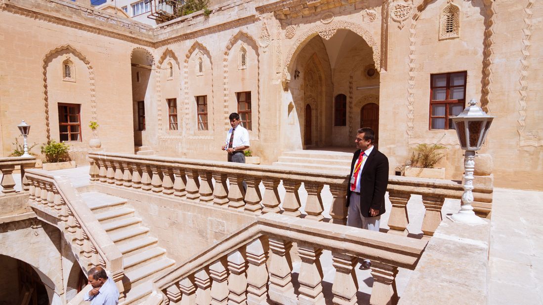 <strong>Post office: </strong>The fine architecture of the city's main post office was used as the backdrop for popular Turkish TV miniseries "Sıla" in the early 2000s.<br />