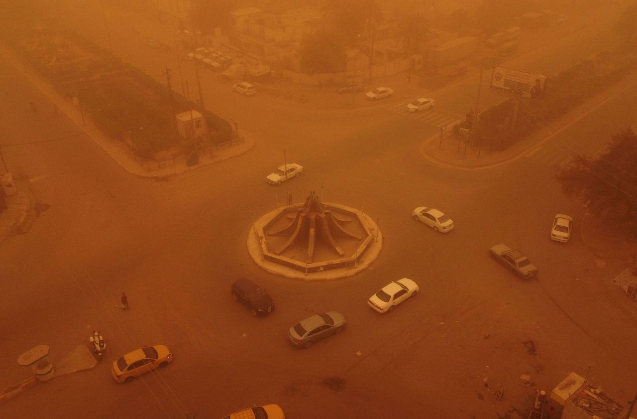A heavy sandstorm engulfs Nasiriyah, Iraq, on Thursday, May 5.