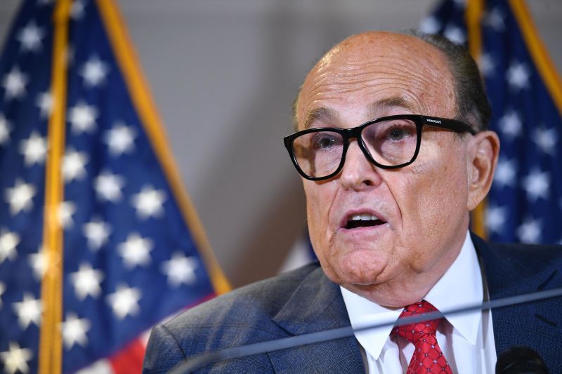 Case against man accused of backslapping Rudy Giuliani in supermarket to be dismissed, source says | CNN Politics