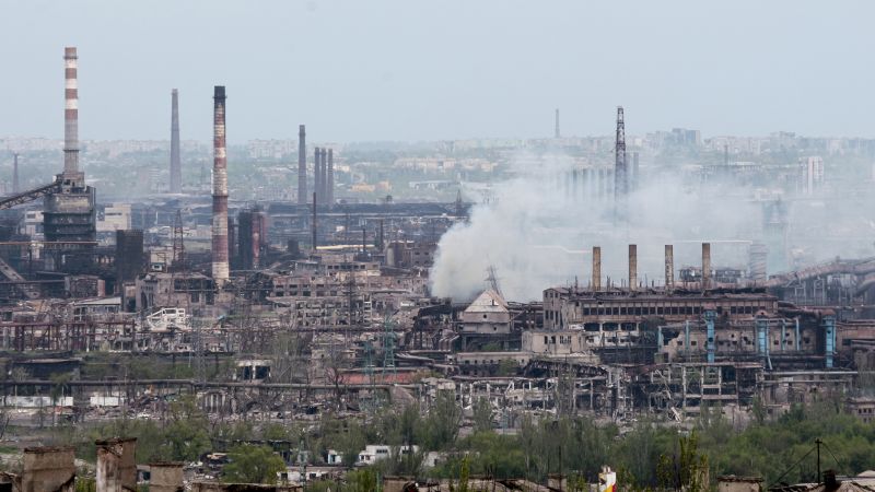 Руски военен съд издава дълги присъди на затвора на няколко