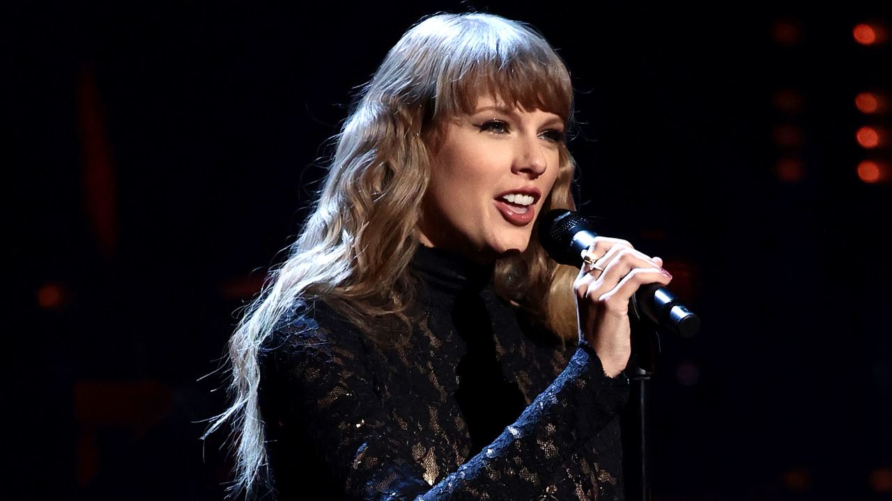 Taylor Swift, performing here in October, has re-recorded another one of her songs.