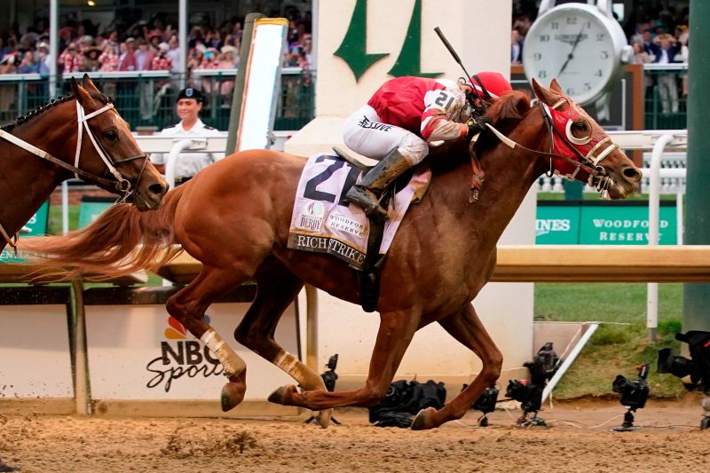 Long shot Rich Strike stuns crowd and wins the 148th Kentucky