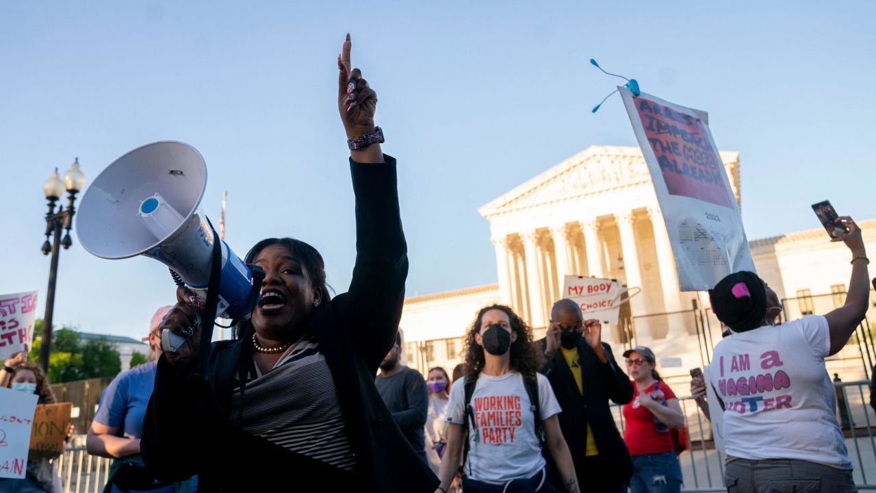 US Representative Cori Bush (L) (D-MO) joins abortion rights activists outside the US Supreme Court in Washington, DC, on May 10, 2022. (Photo by STEFANI REYNOLDS/AFP via Getty Images)