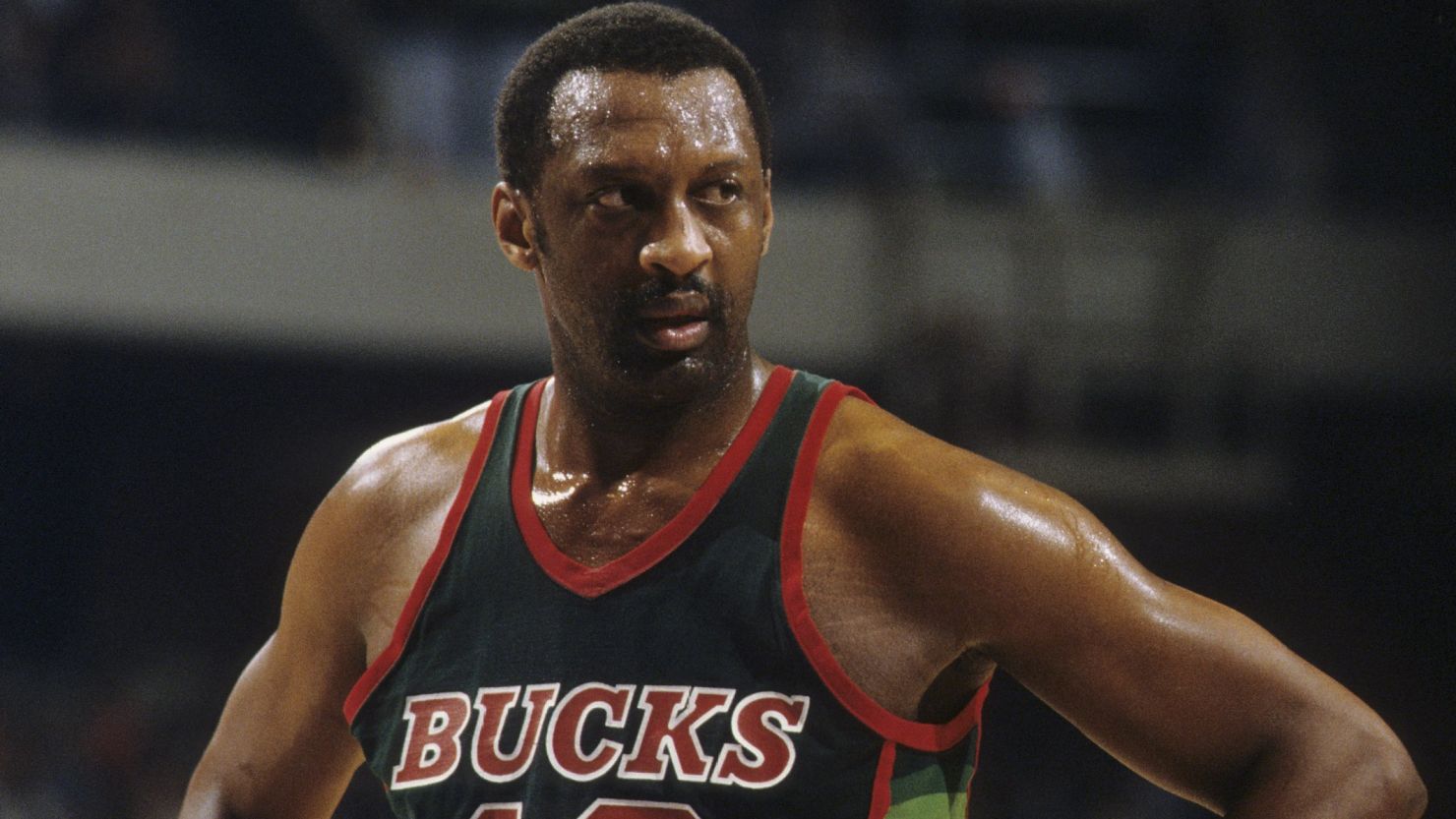 Bob Lanier at the Eastern Conference Finals in 1983 when he played for the Milwaukee Bucks.