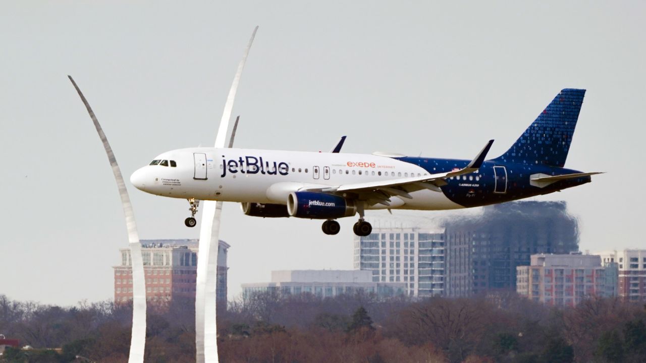 JetBlue took the top spot for premium economy and first/business class passenger satisfaction. 