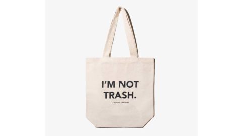 climate activist tips Package Free I’m Not Trash Tote