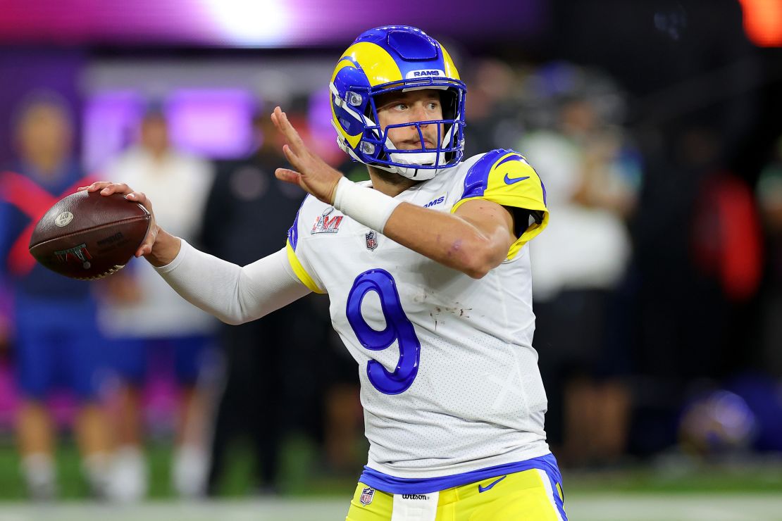 Rams QB Matthew Stafford looks to throw the ball against the Cincinnati Bengals during Super Bowl LVI.