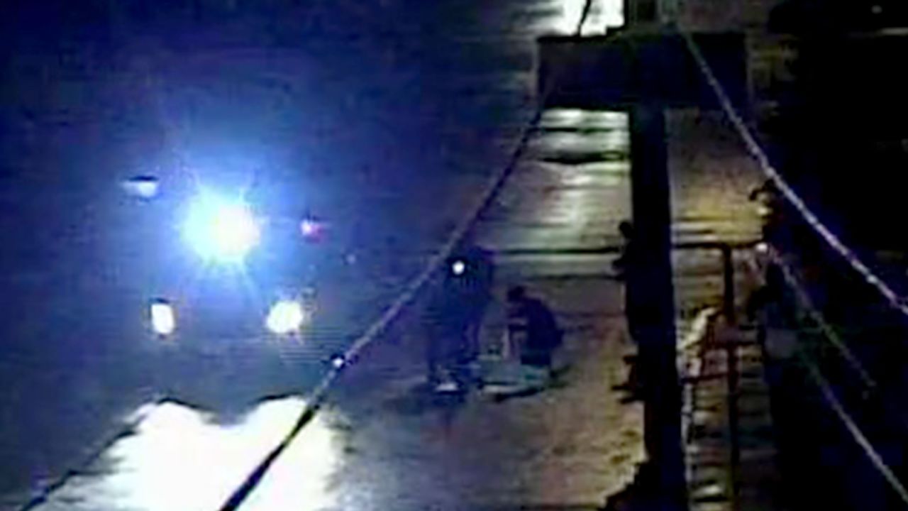 Security camera footage shows Xavier Ingram's arrest.