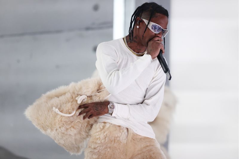 Travis Scott Makes First Major Public Appearance At Billboard Music ...