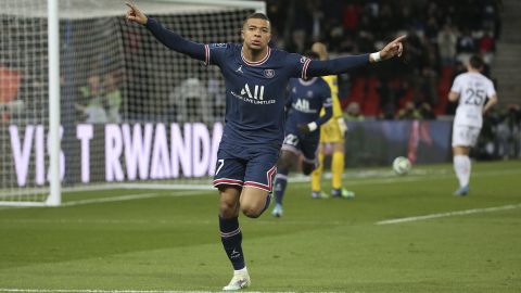 Kylian Mbappe of France celebrates his goal during the French championship Ligue 1 football match between Paris Saint-Germain (PSG) and FC Lorient on April 3, 2022 at Parc des Princes stadium in Paris, France (Photo by Jean Catuffe/DPPI/LiveMedia/NurPhoto)
NO USE FRANCE. NO USE GERMANY. NO USE HUNGARY. NO USE CHINA. NO USE SPAIN.NO USE FRANCE