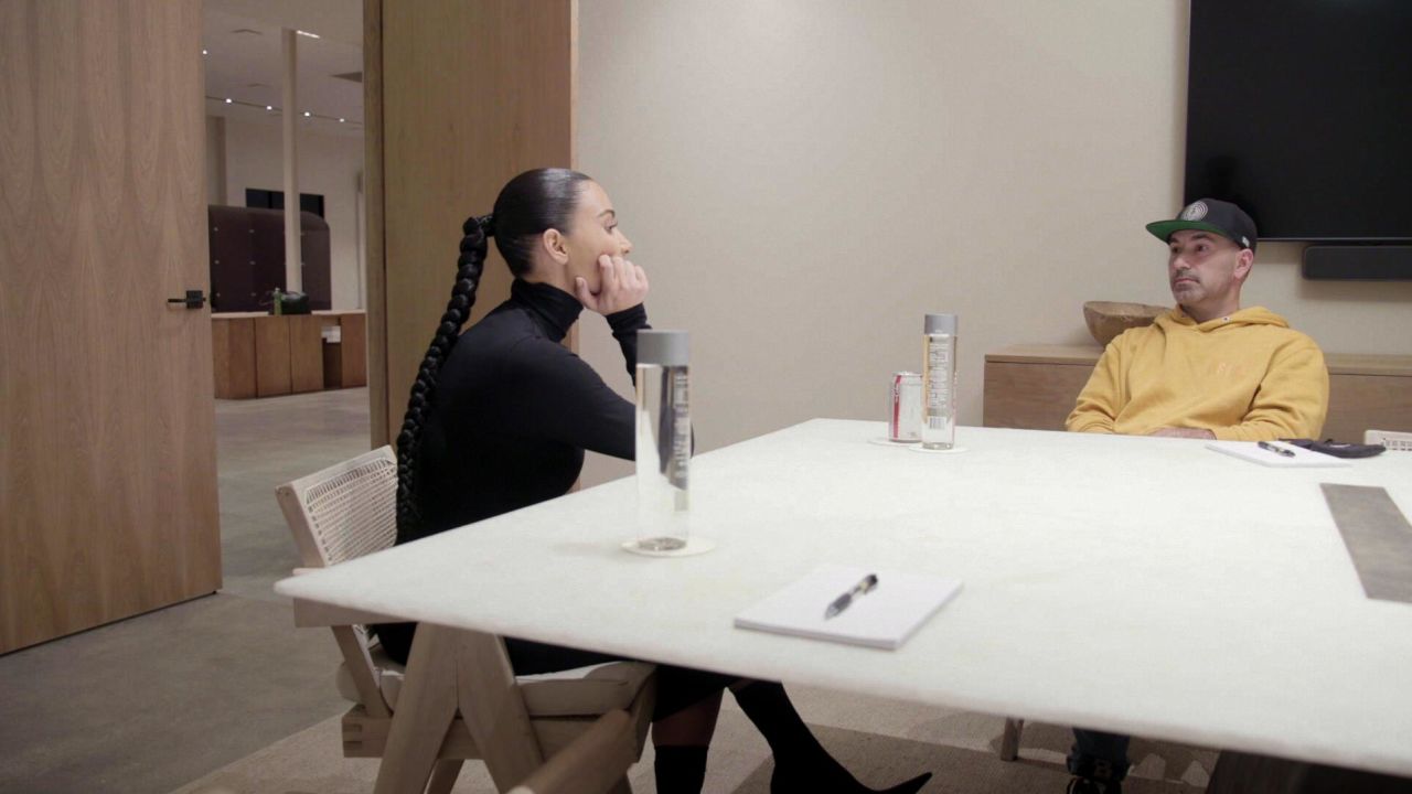 Thursday's episdoe of "The Kardashians" shows Kim Kardashian's efforts to advocate for Julius Jones. 