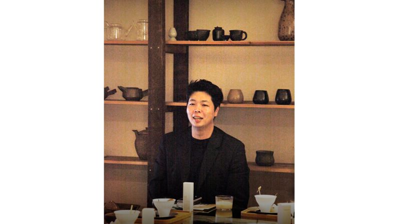 <strong>Making waves:</strong> Kim Min-kyu launched his premium makgeolli brewery Boksoondoga in 2009.