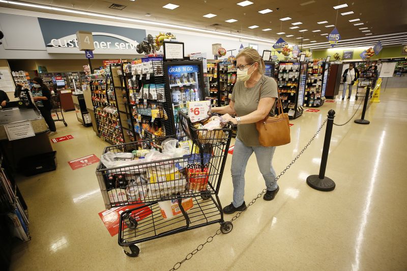 Why stores always put candy and soda near the cash register | CNN