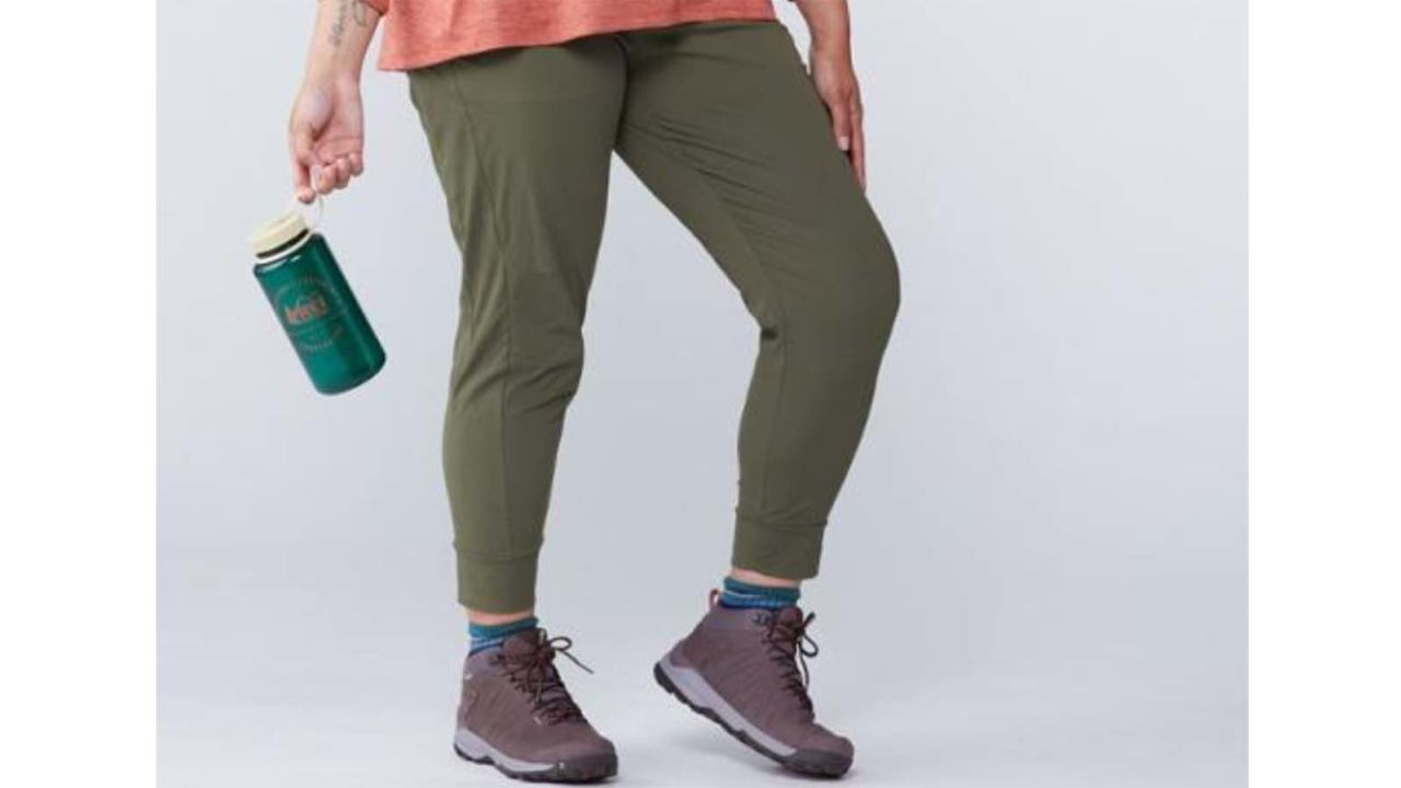 Athleta Women’s Petite Trekkie North Jogger Pants