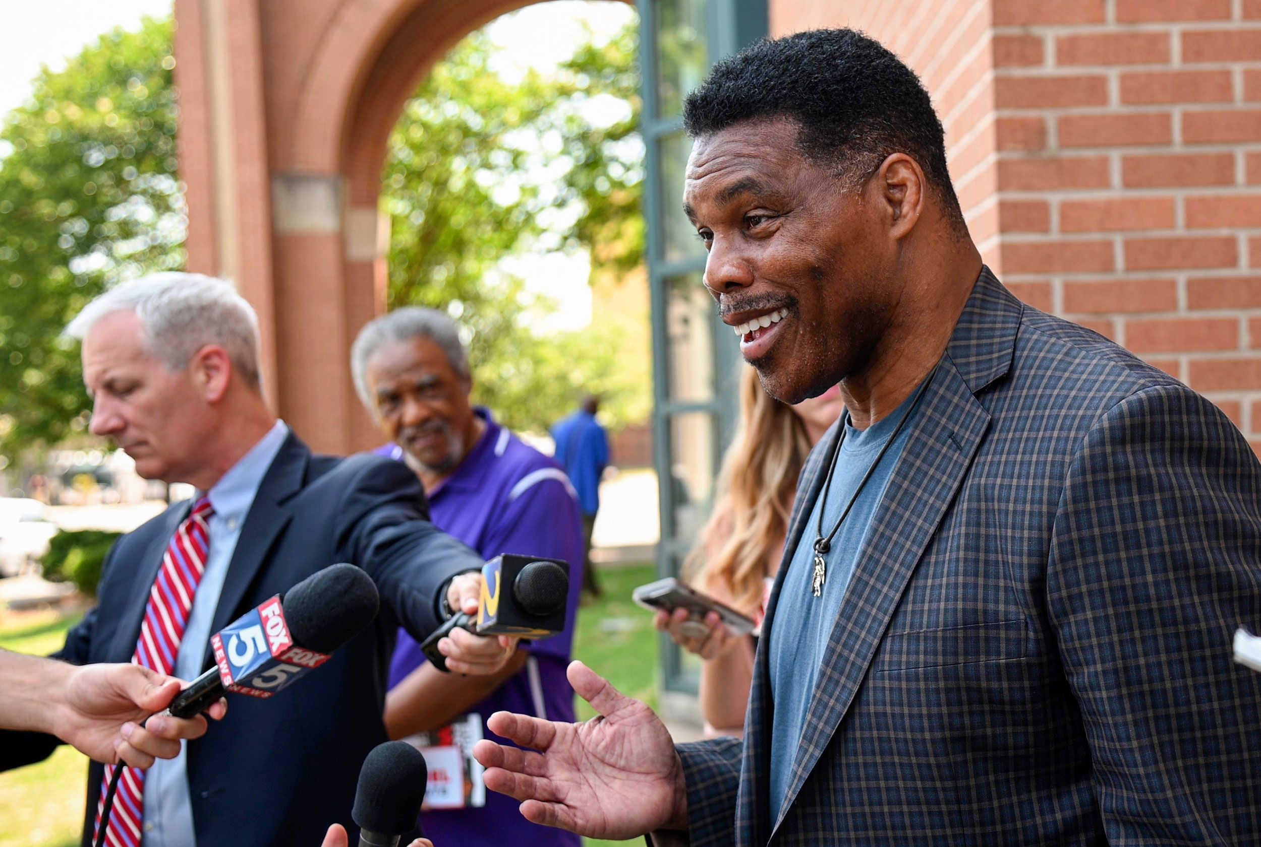 Fact check: Herschel Walker falsely claims he never falsely