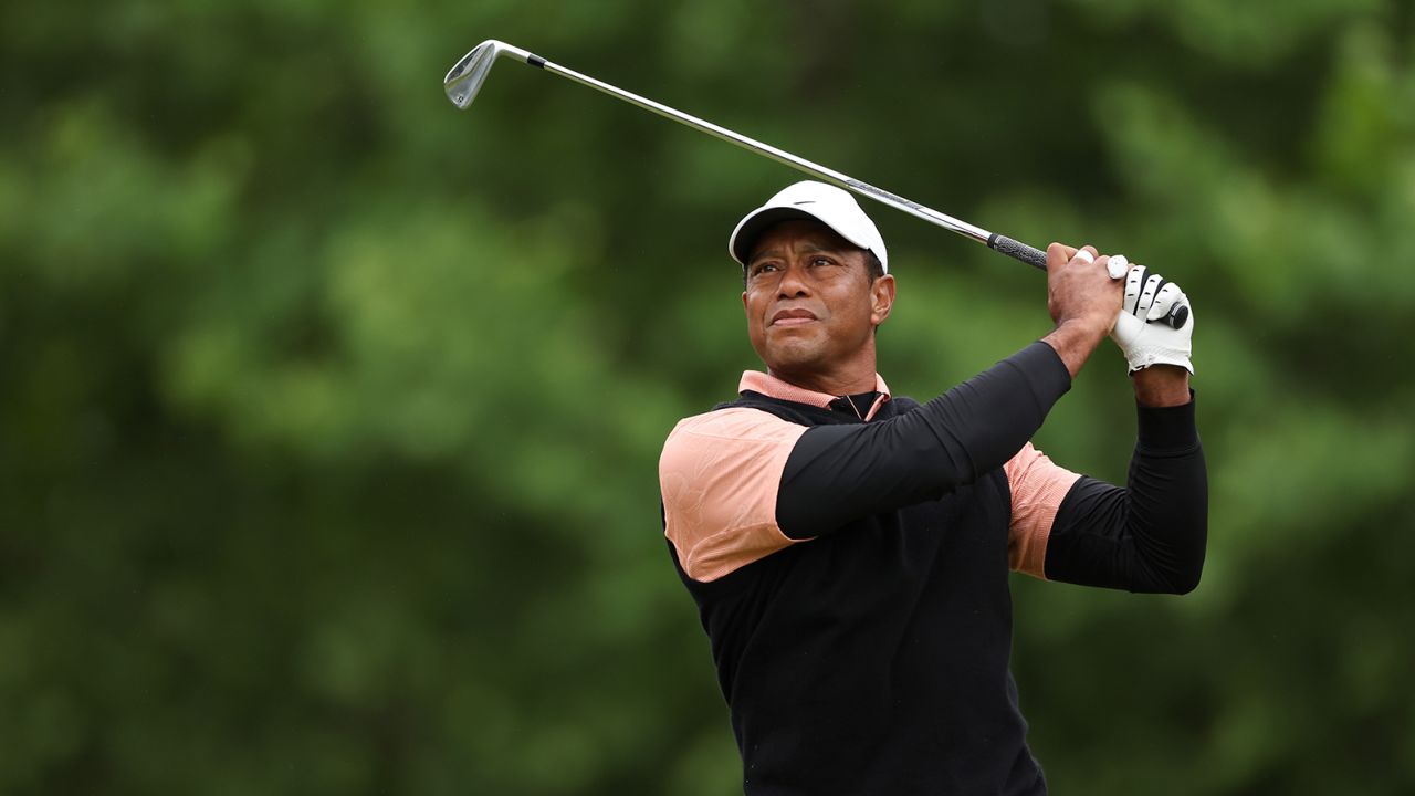Woods plays his shot from the 14th tee during the third round of the 2022 PGA Championship.