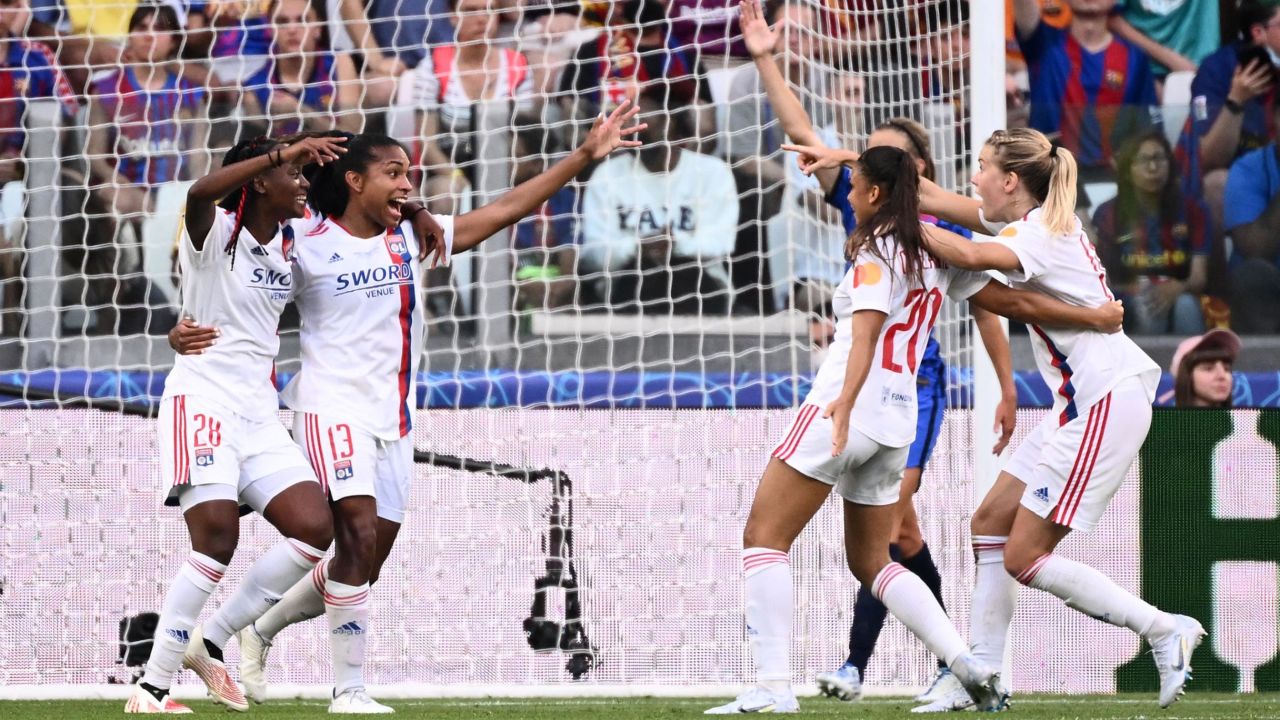 Catarina Macario celebrates after scoring Lyon's third goal.