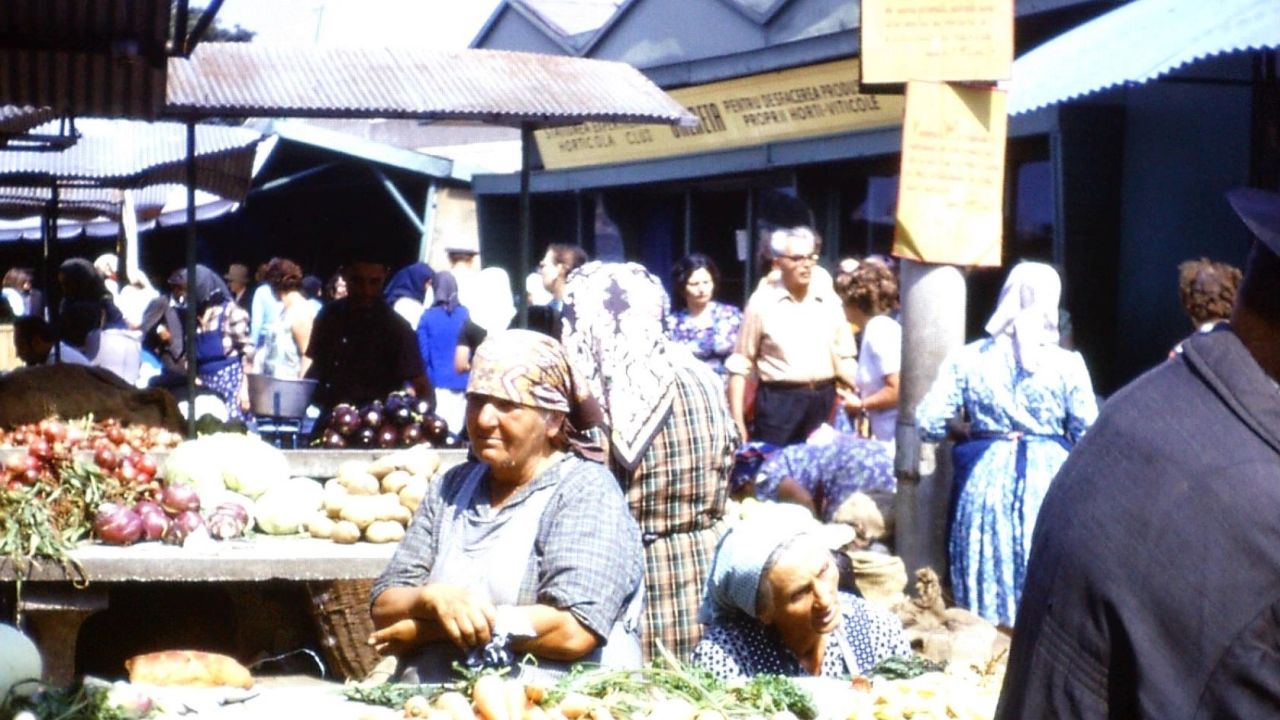 <strong>Capturing the moment:</strong> Thomas took this photograph of a market scene in Cluj-Napoca, in northwest Romania.