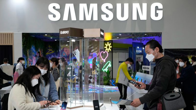 Samsung plans to create 80,000 new jobs with an investment of 356 billion dollars