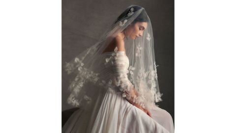 Blossom Veils Short Three-Dimensional Floral Veil