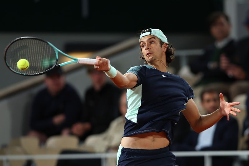 Stefanos Tsitsipas survives a five-set thriller to progress to second round of French Open CNN