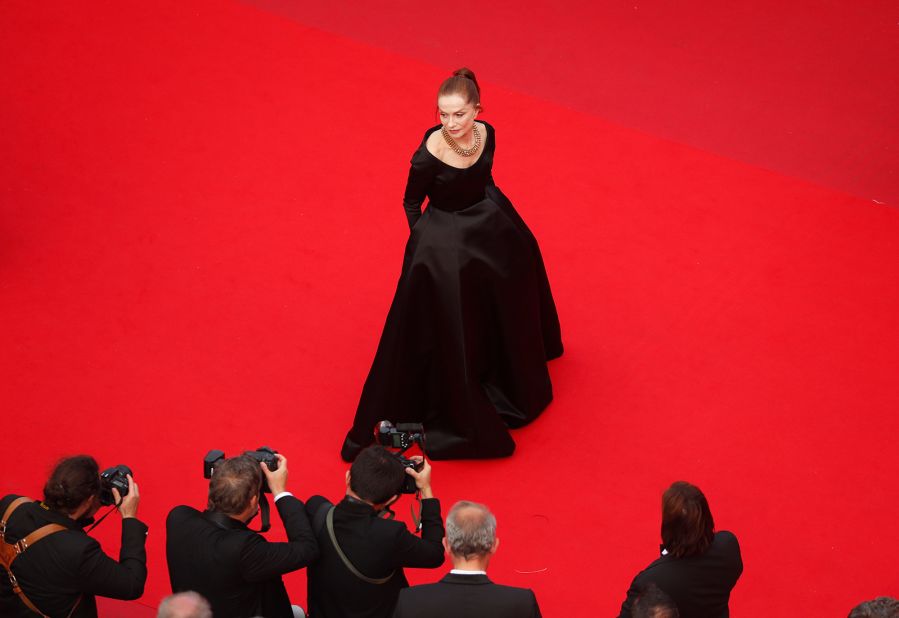 Isabelle Huppert went full glam in a 1950s-inspired Balenciaga gown. 