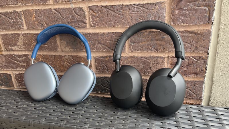 Sony WH 1000XM5 vs. AirPods Max CNN Underscored