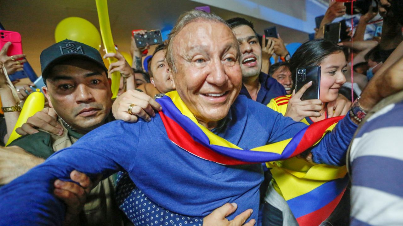 Rodolfo Hernandez greets supporters at the Palonegro International Airport in Bucaramanga, Colombia on May 21.