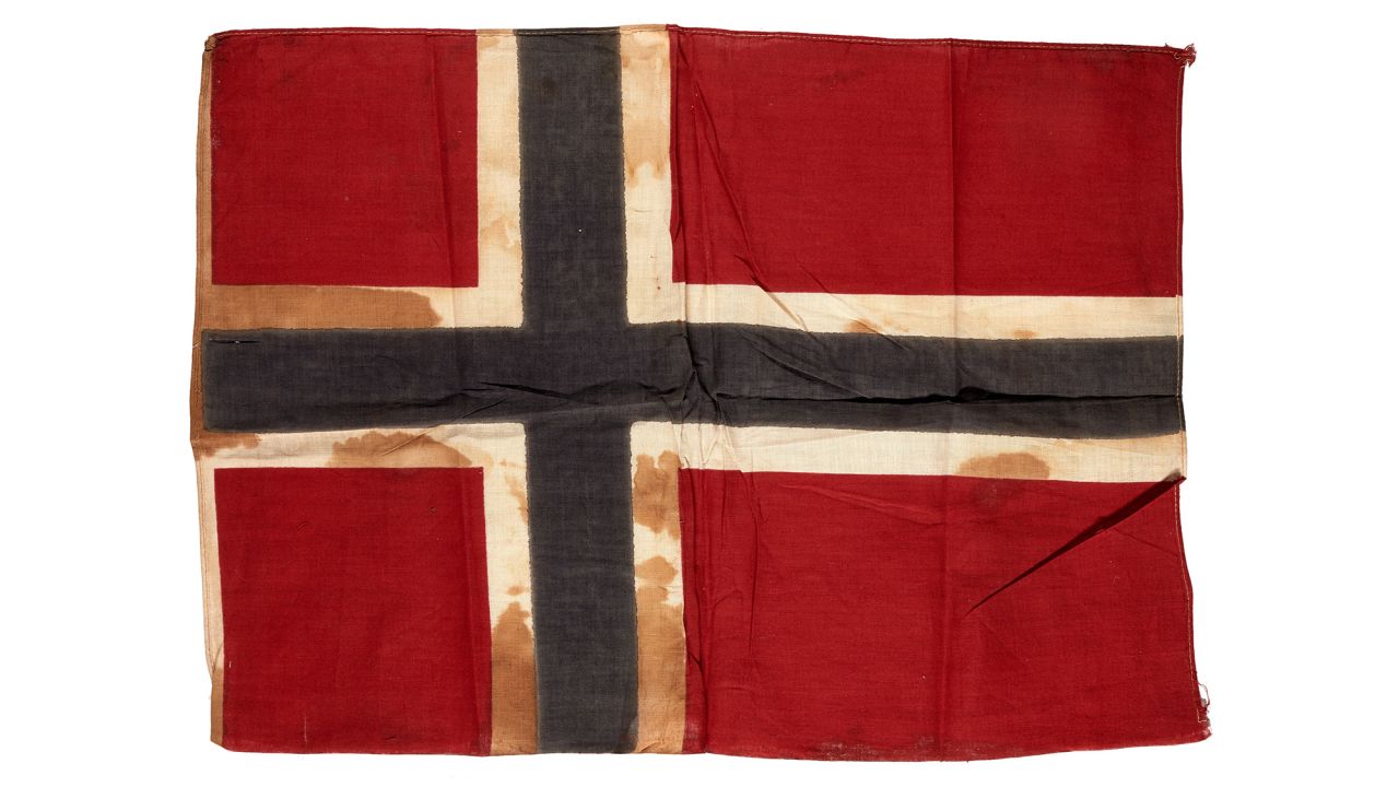 This flag, one of a dozen that Roald Amundsen had with him on his voyages, was given to the explorer's brother Gustav and passed through several owners after his death.