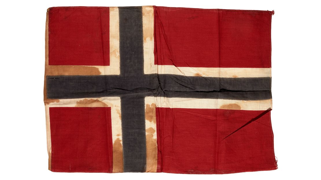 This flag, one of a dozen that Roald Amundsen had with him on his voyages, was given to the explorer's brother Gustav and passed through several owners after his death. 